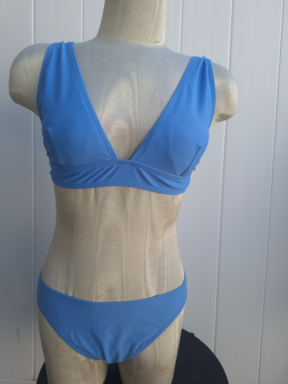 Classic Sky-Blue V-Neck Bikini Set Size M